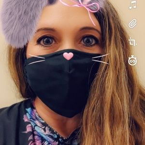 Meet your Posher, Amanda